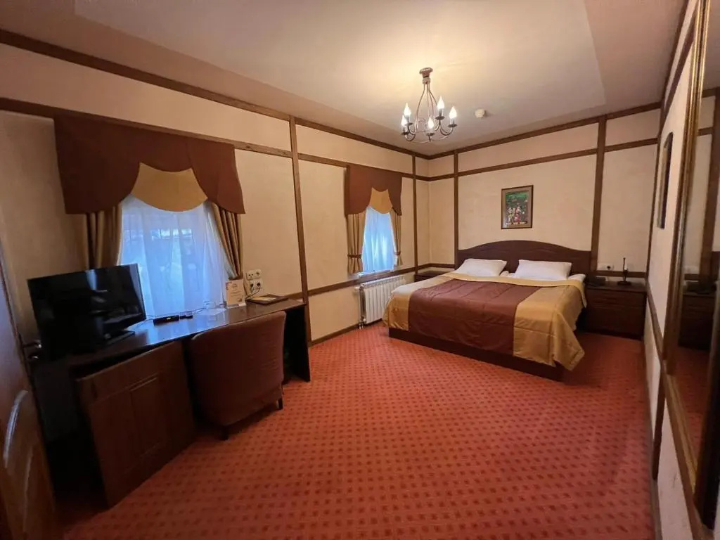 Standard Double room (full double bed)