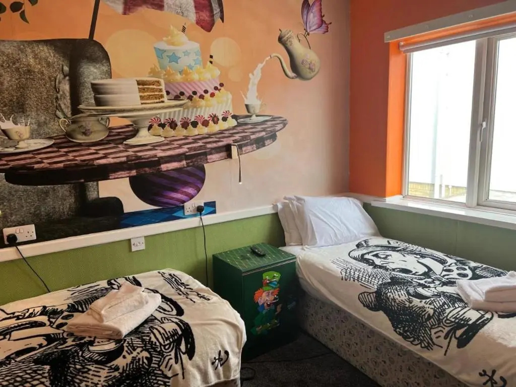 Hatter's Hotel - Chambres