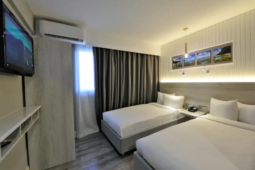 Double Suite (twin beds)