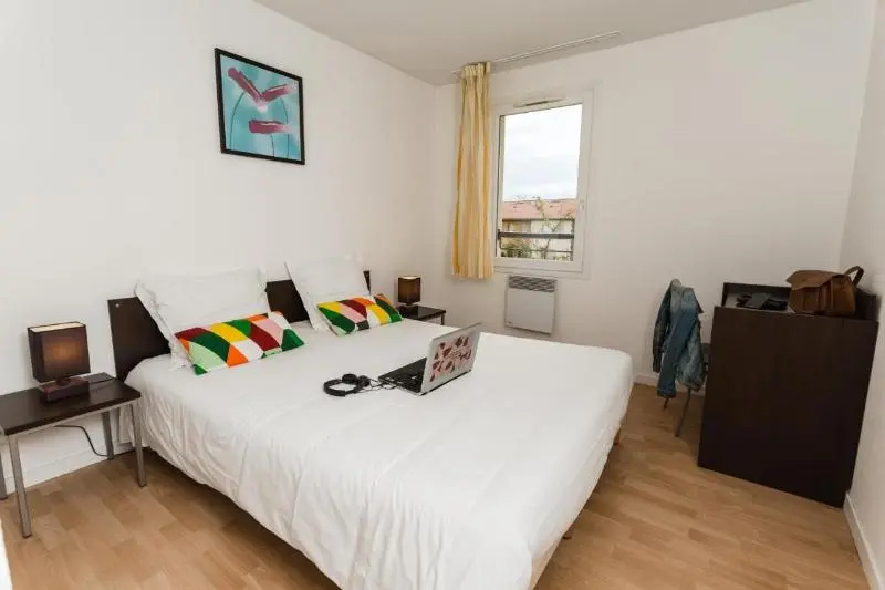 Garden & City Clermont Ferrand Gerzat - Chambres