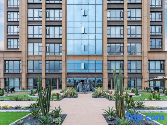 Taifeng Hotel (Qujing Wanda Bund)
