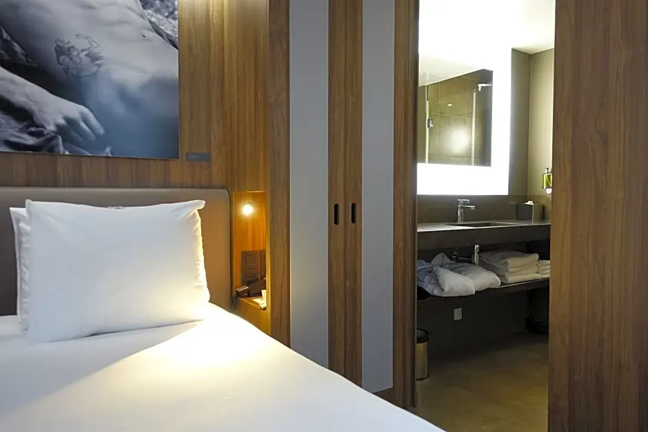 Hotel Jules & Jim 84