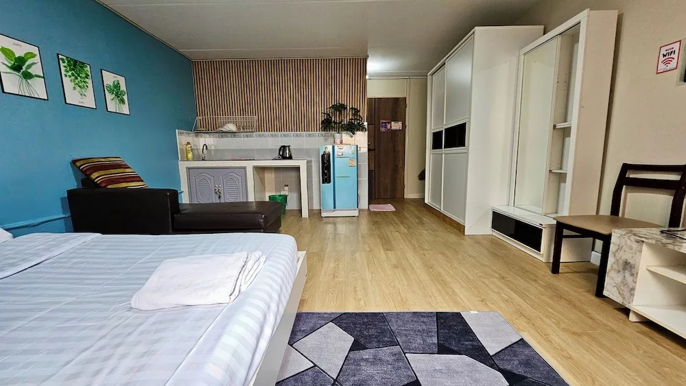 IMPACT Muang Thong Thani,daily rental room, Muang Thong Popular Condo C5 — фото