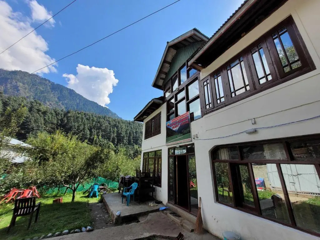 OYO Apple Garden Guest House