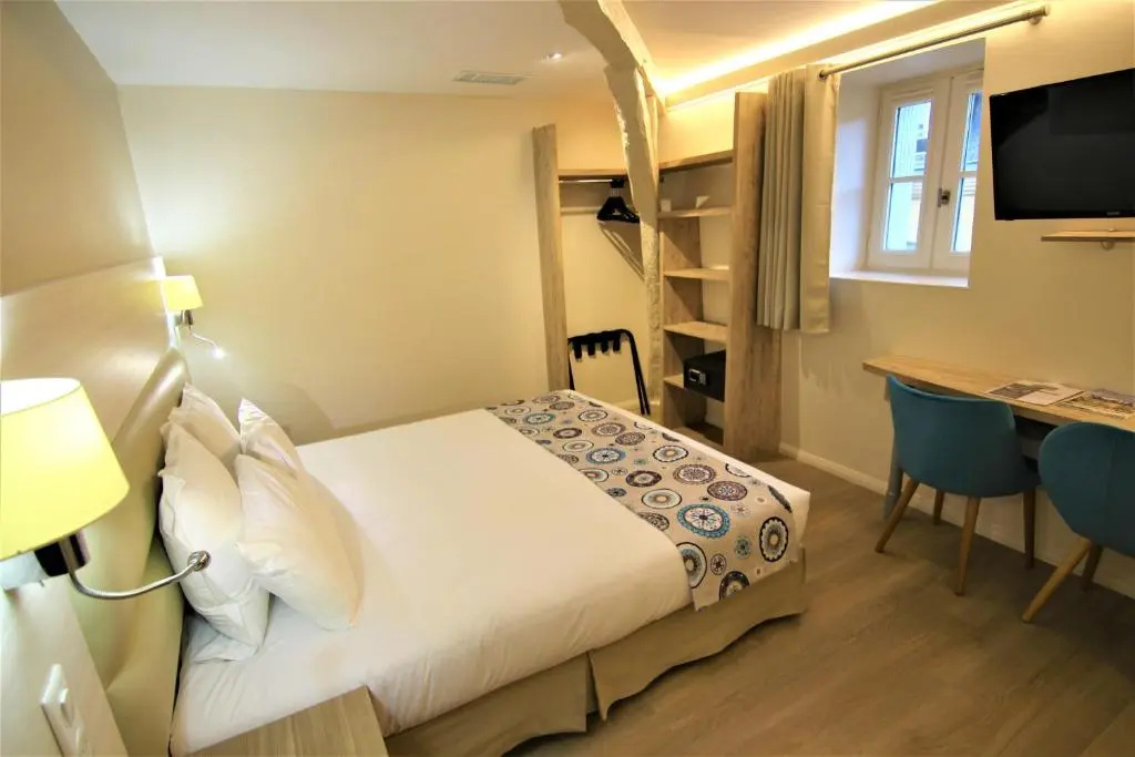 Hotel Montaigne - Chambres