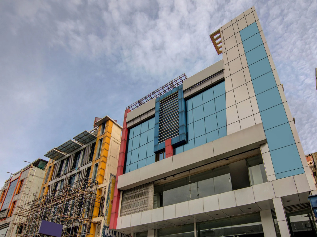 OYO 14669 Mayur's Residency