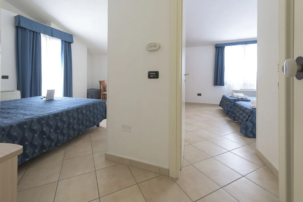 Hotel Isola Rossa - Chambres