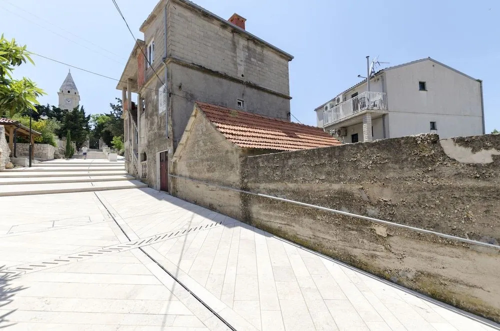 Apartments Mirko
