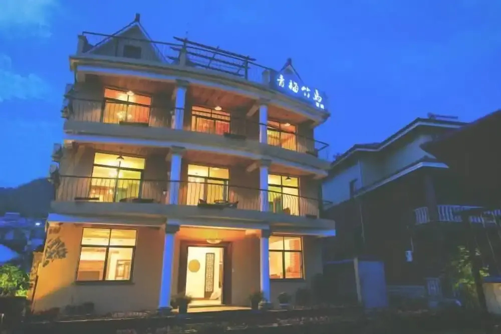 Qingmei Zhuma Inn