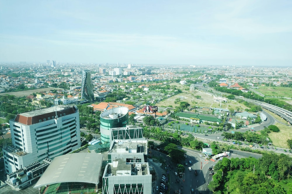 Spacey 2Br With Access Mall At Apartment Aryaduta Residence Surabaya