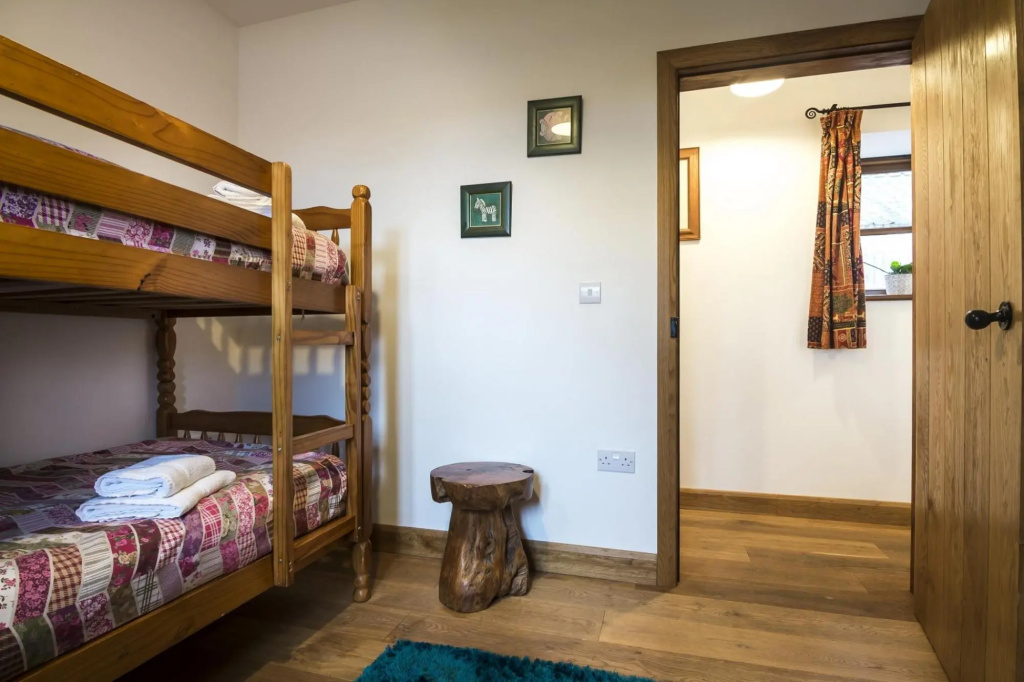 Orchard Cottage - Barn Conversion - Beavers Hill