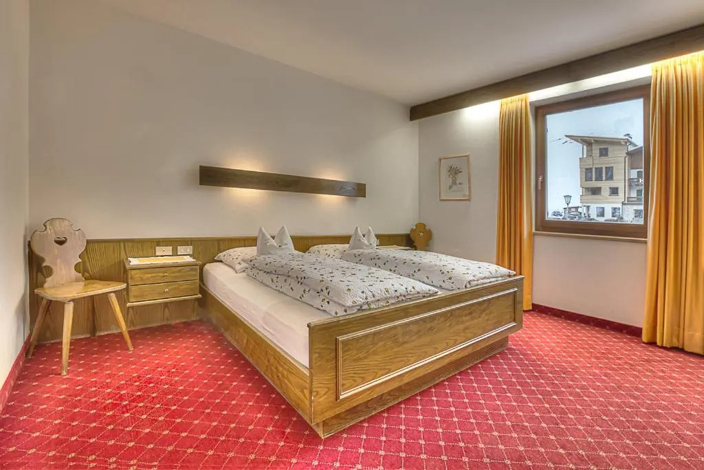Standard Double room (full double bed)