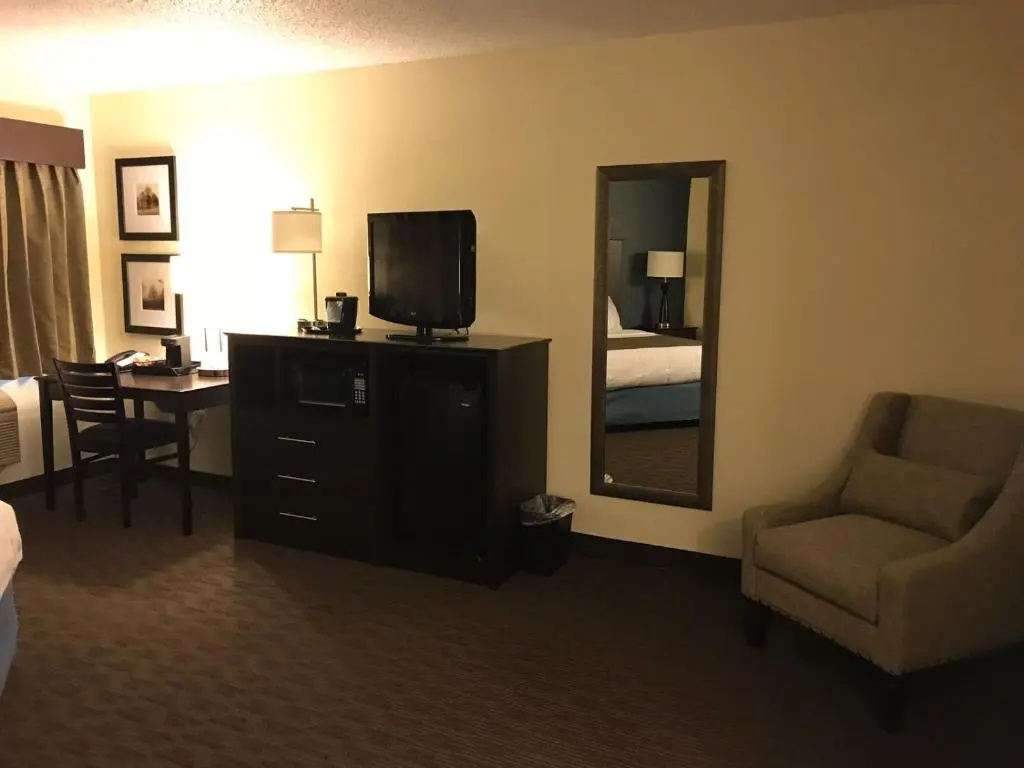 AmericInn by Wyndham Hotel and Suites Long Lake - Chambres