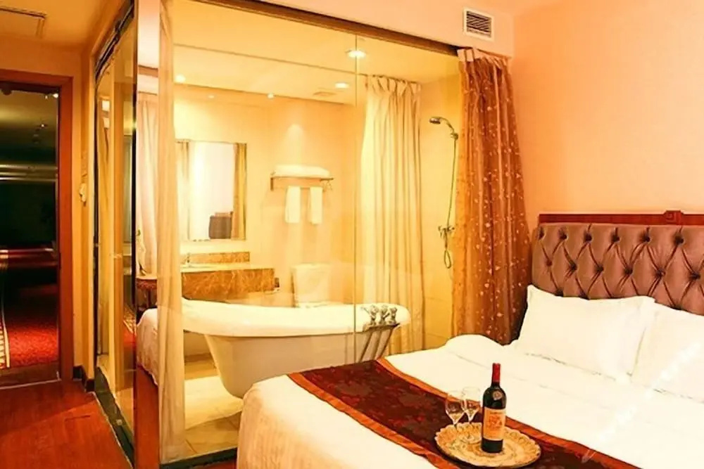 The Hot Club Spring Hotel, photo 1