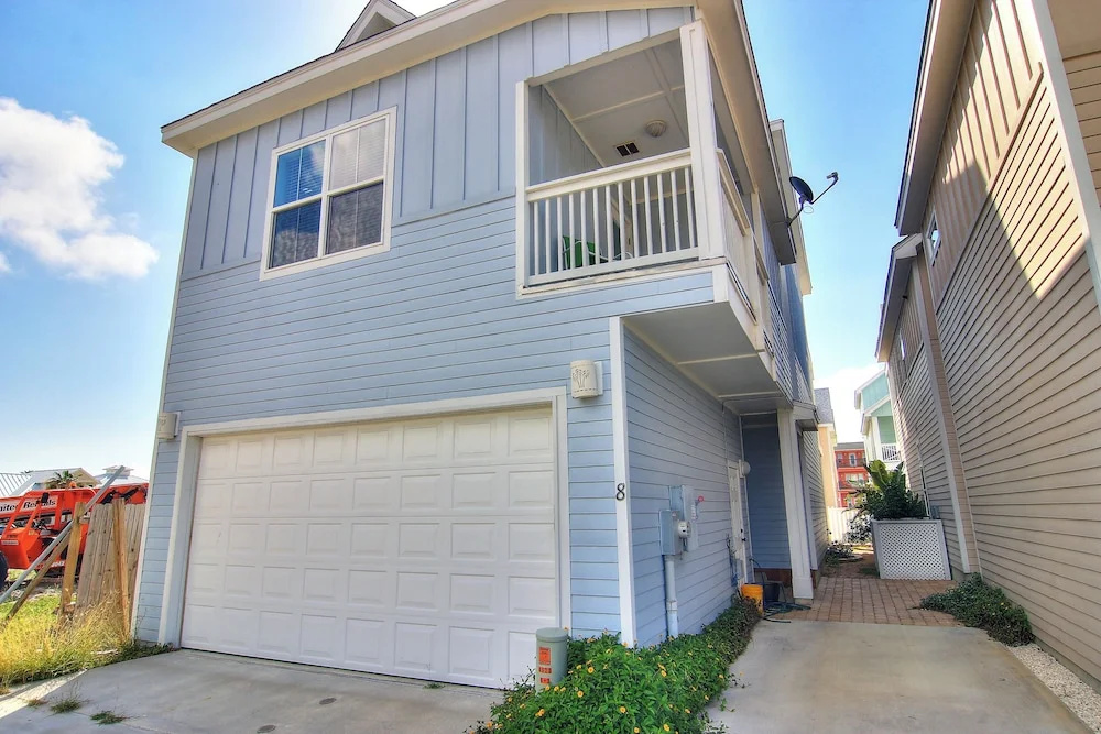Kona Cove by Silver Sands Vacation Rentals