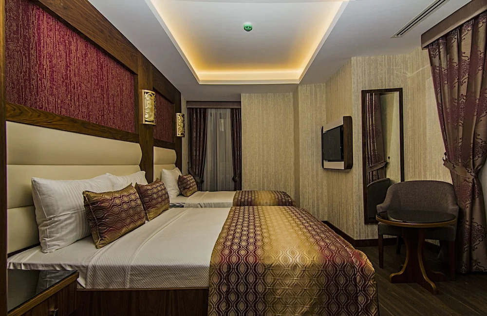 Superior Triple room
