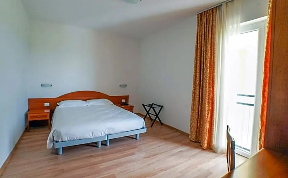 Nuova Barcaccia - Chambres