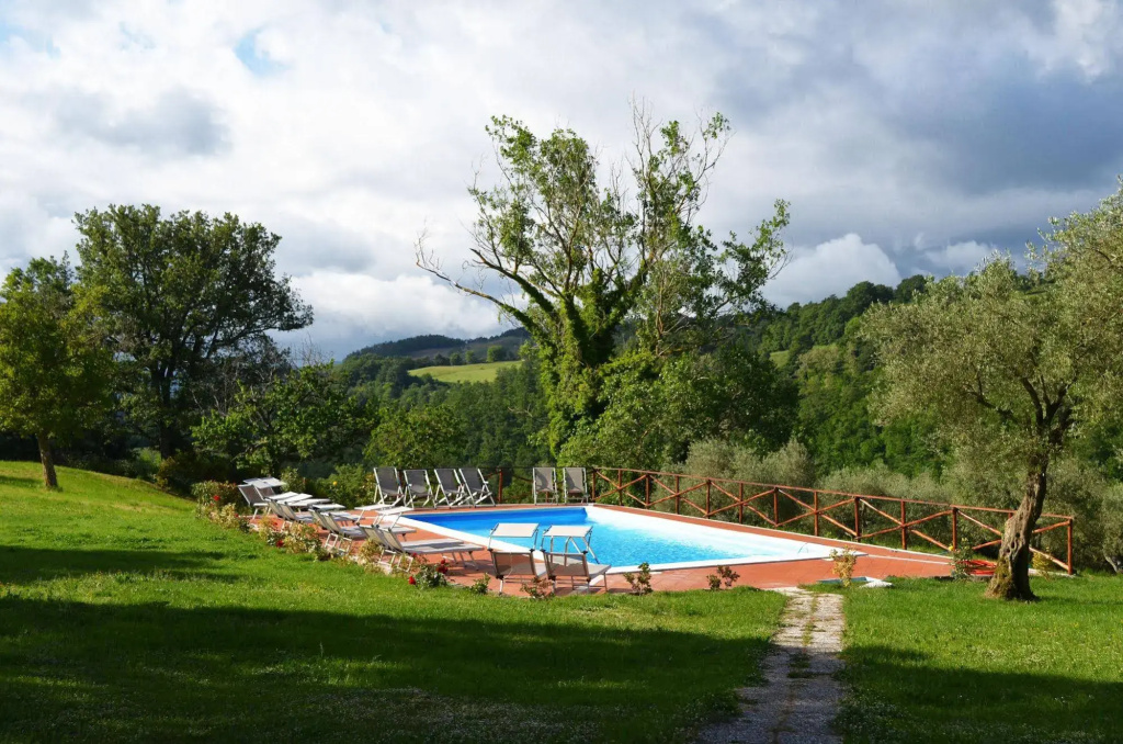 Castello Di Petroia Relais