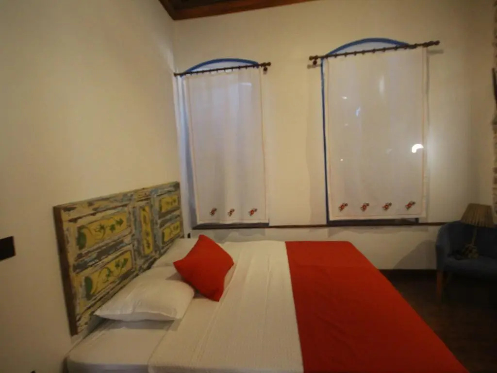 Bergama Tas Konak — 5