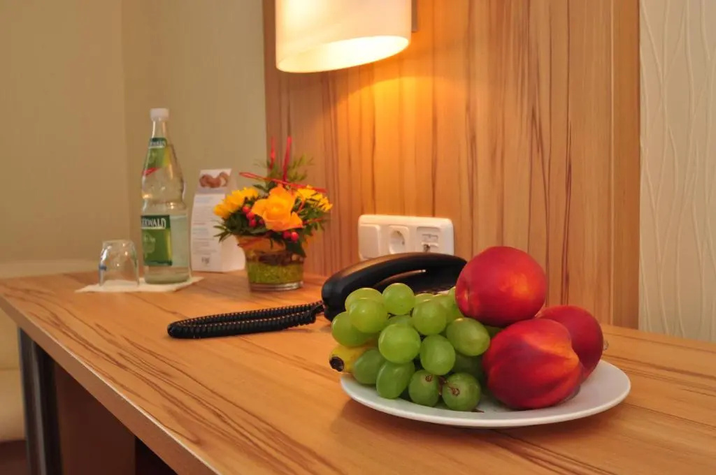 Food & Beverage