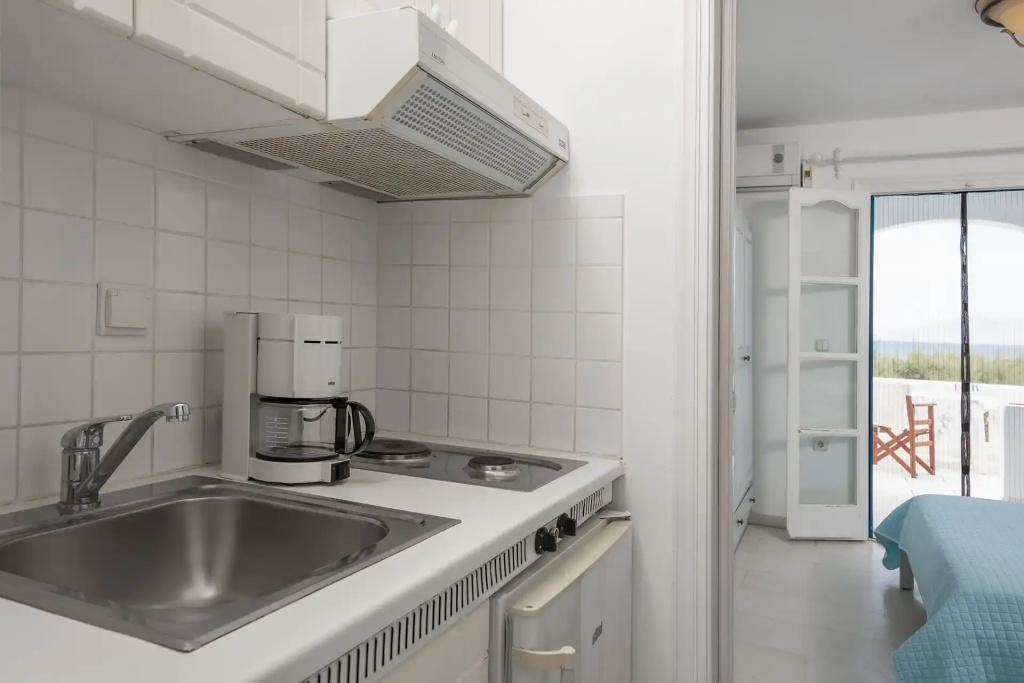 Standard Double room with sea view (full double bed)