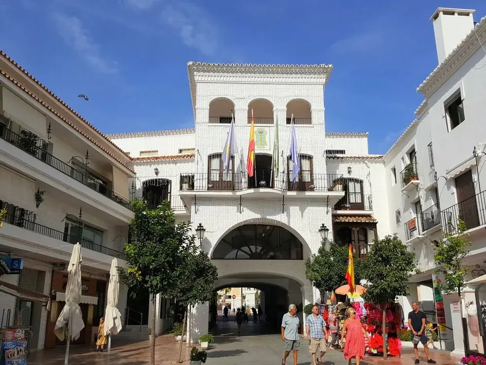 Apartamentos Balcã³N de Europa