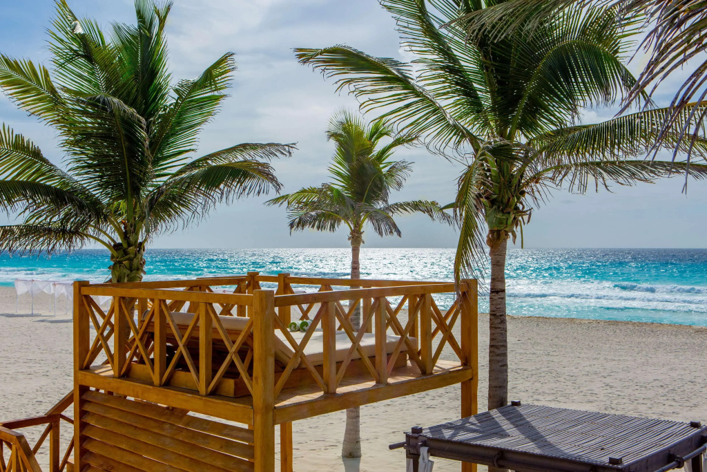 Beach & Waterfront