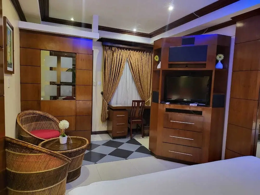1 Bedroom Superior Double room (full double bed)