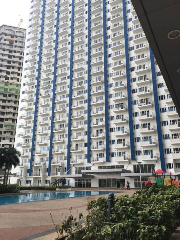 Cool Place Light Residences