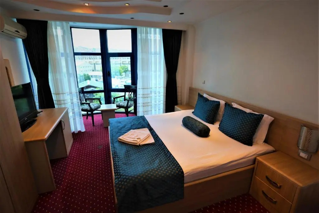 Hotel Pejton - Chambres