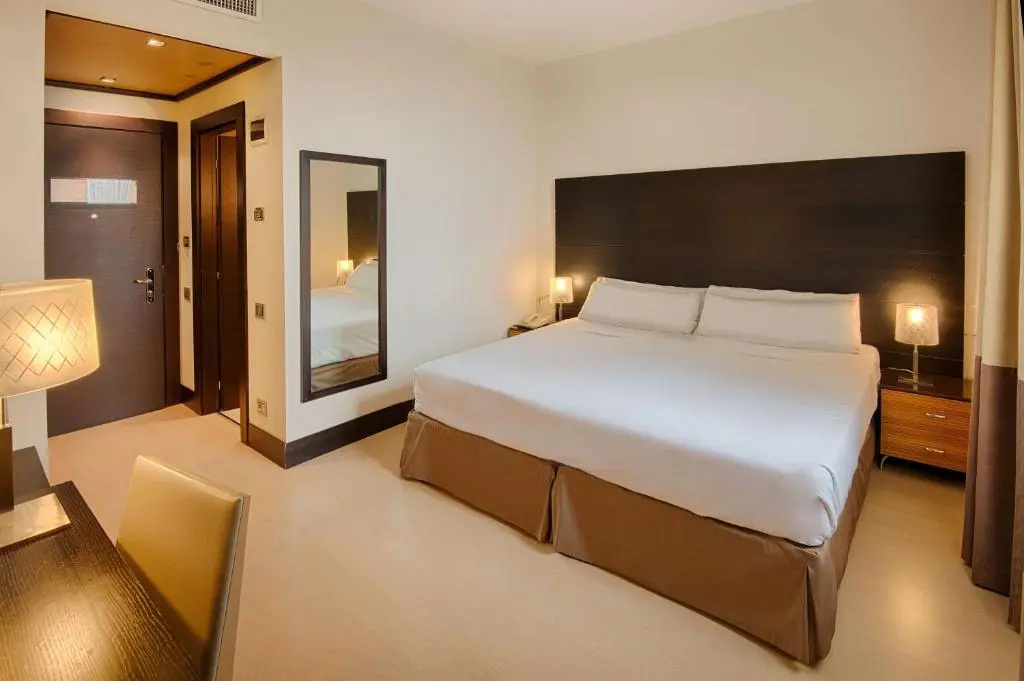 Standard Double room with balcony (full double bed)
