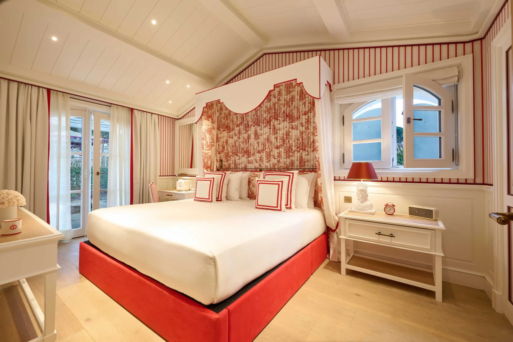 Classic room