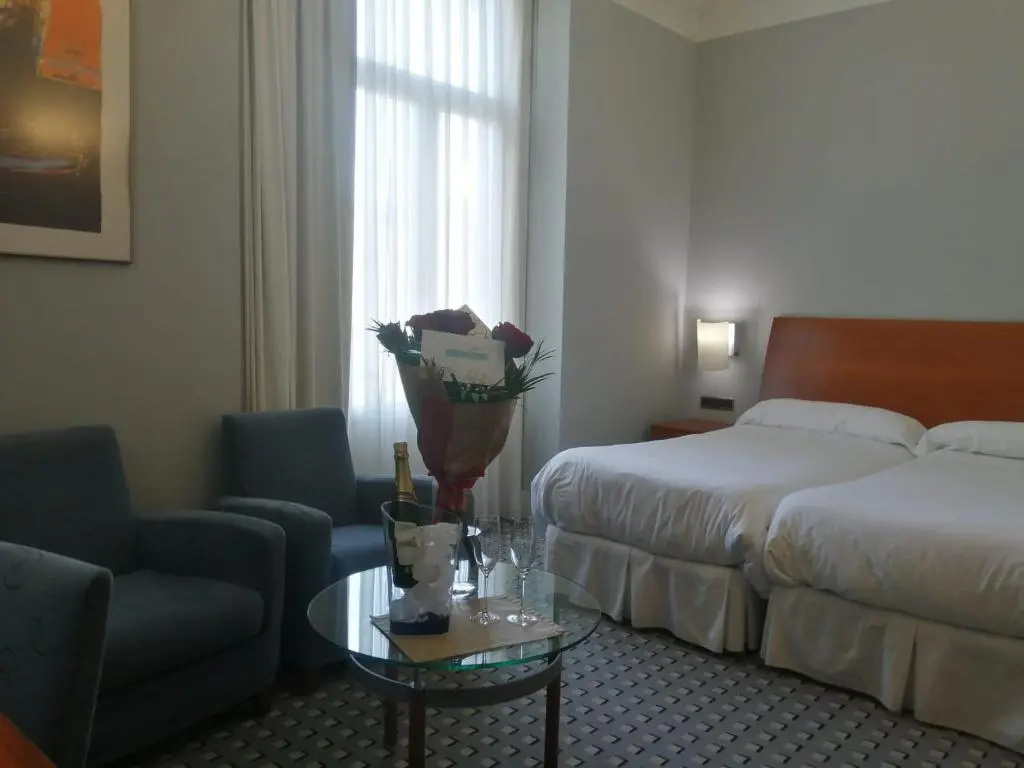 Gran Hotel Albacete - Chambres