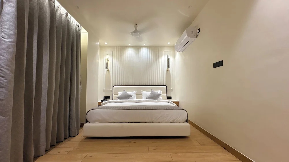 Hotel Midas — 5