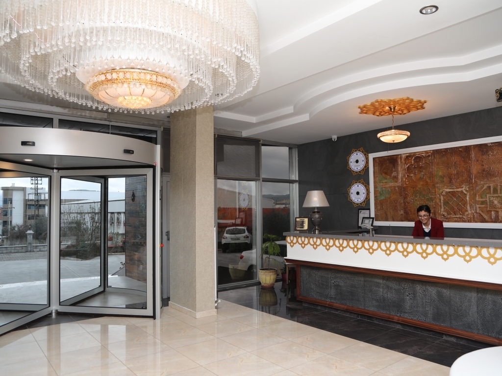 5. Carissa Hotel