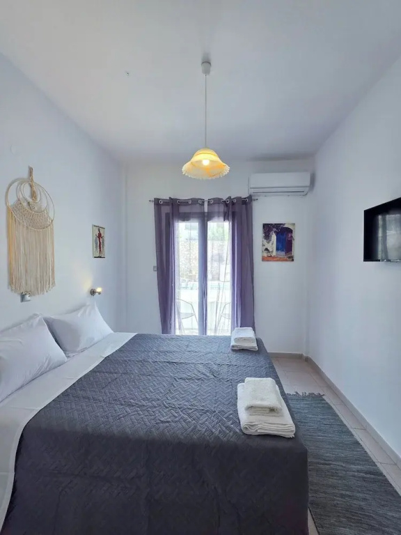 Superior Double room with garden view (full double bed)
