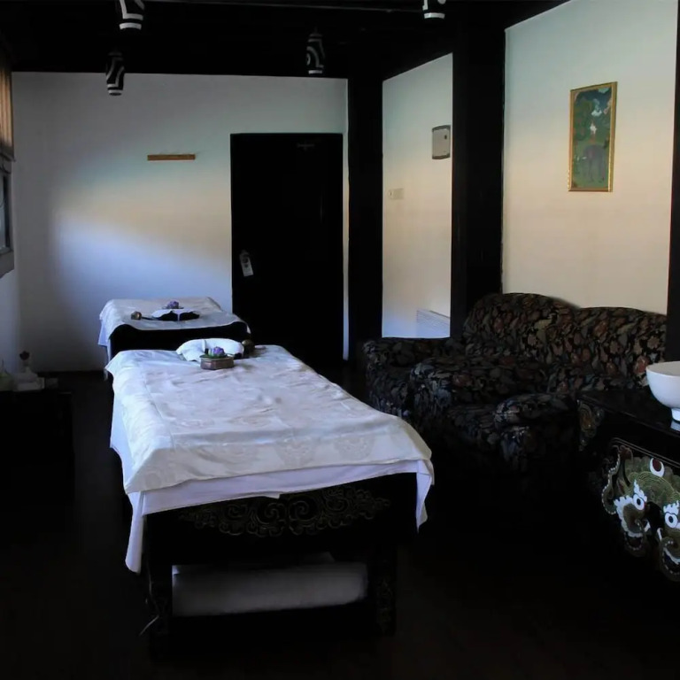 豪華雙人房，配有兩張單人床