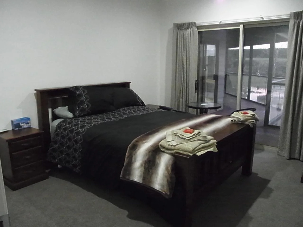 Curdievale Riverfront Lodge