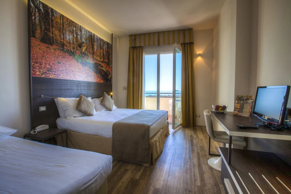 Superior Triple room with balcony