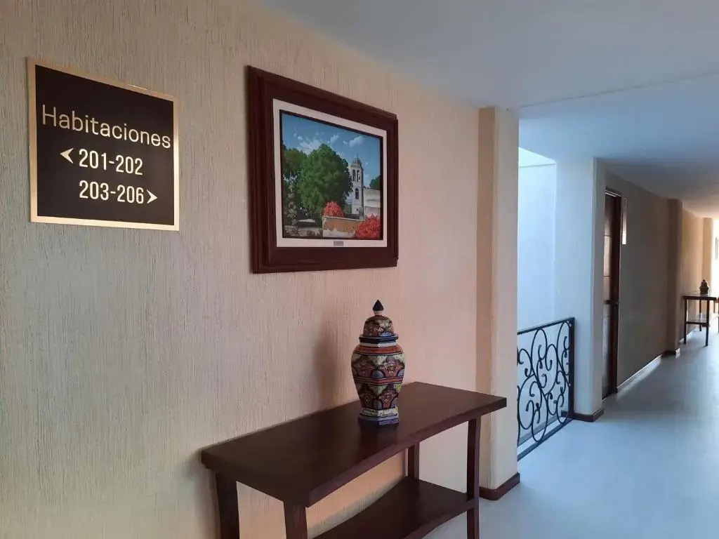 Hotel Tlaxcala - фото 8
