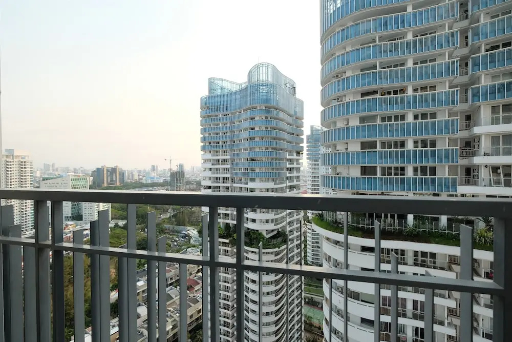 Modern Living at The Mansion Apartment near Kemayoran