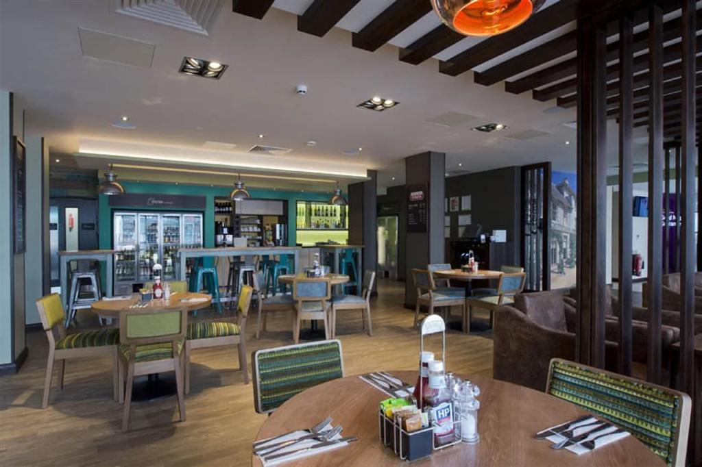 Отель Premier Inn London Orpington — фото
