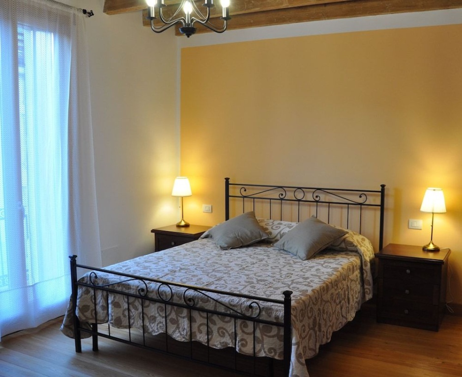 Manfredi B&B — 2