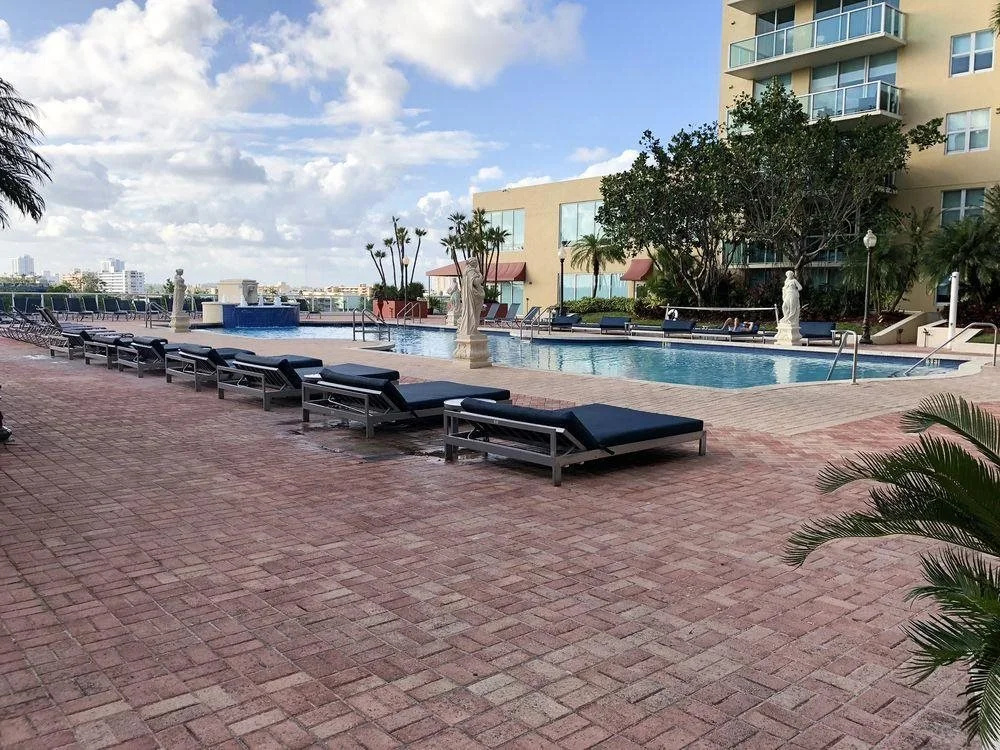 Intracoastal Yacht Club - Général