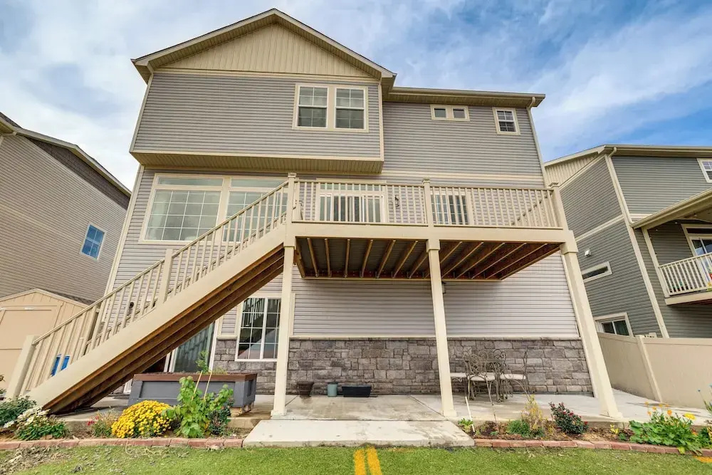 4 Mi to Gaylord Rockies: Modern Aurora Apartment