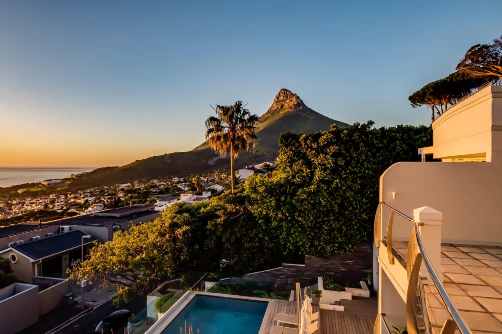 Modern Camps Bay Villa With Sea Views and Private Pool A on the Bay