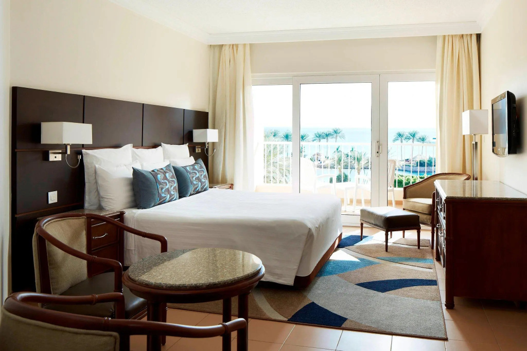 Deluxe Double room with balcony and with sea view (full double bed)