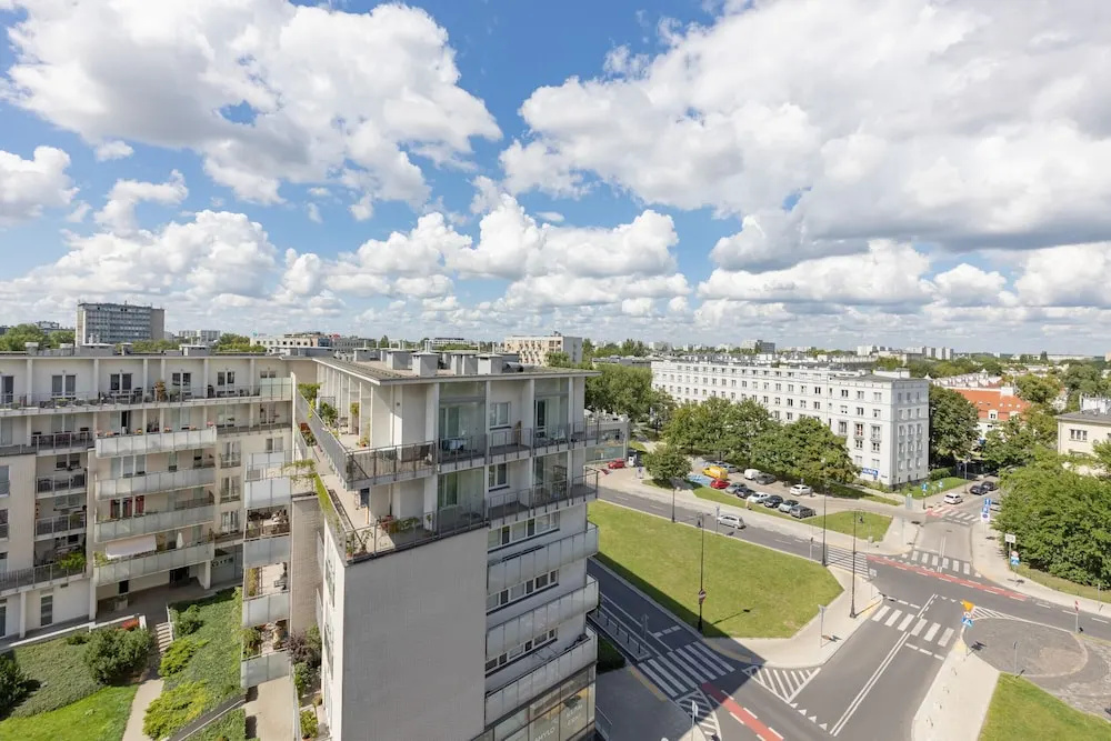 Studio Wojska Polskiego by Renters