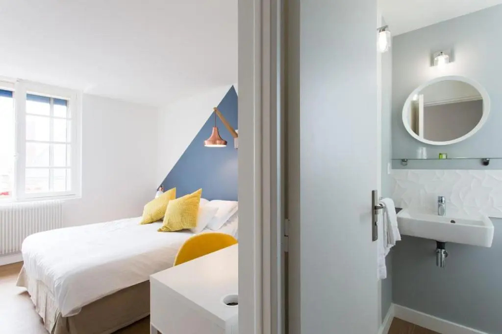 Comfort room
