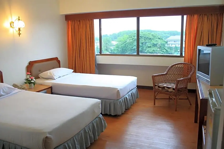 Thumrin Hotel - Chambres